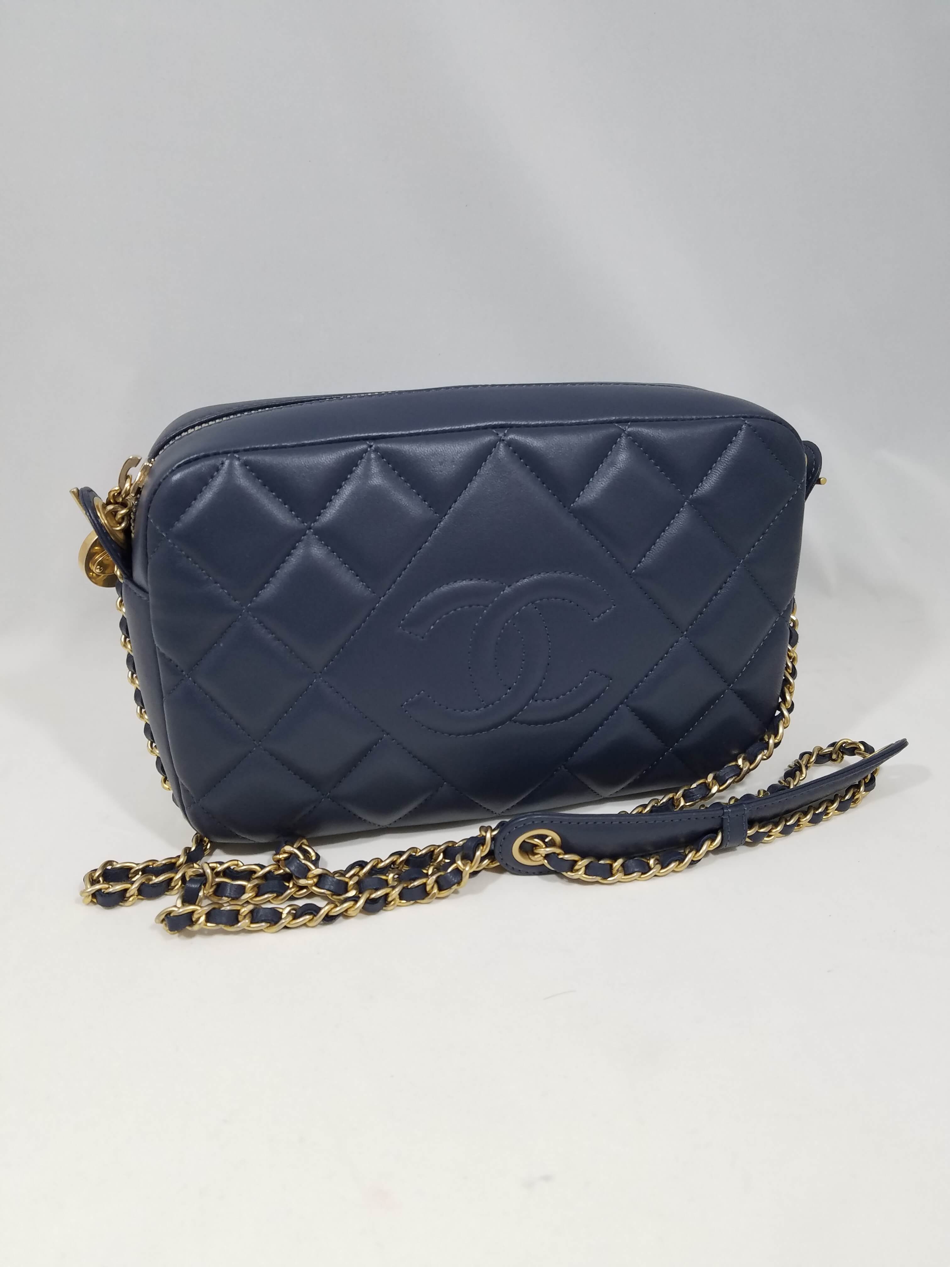シャネル　チェーンショルダー　ヴィンテージ　ネイビー