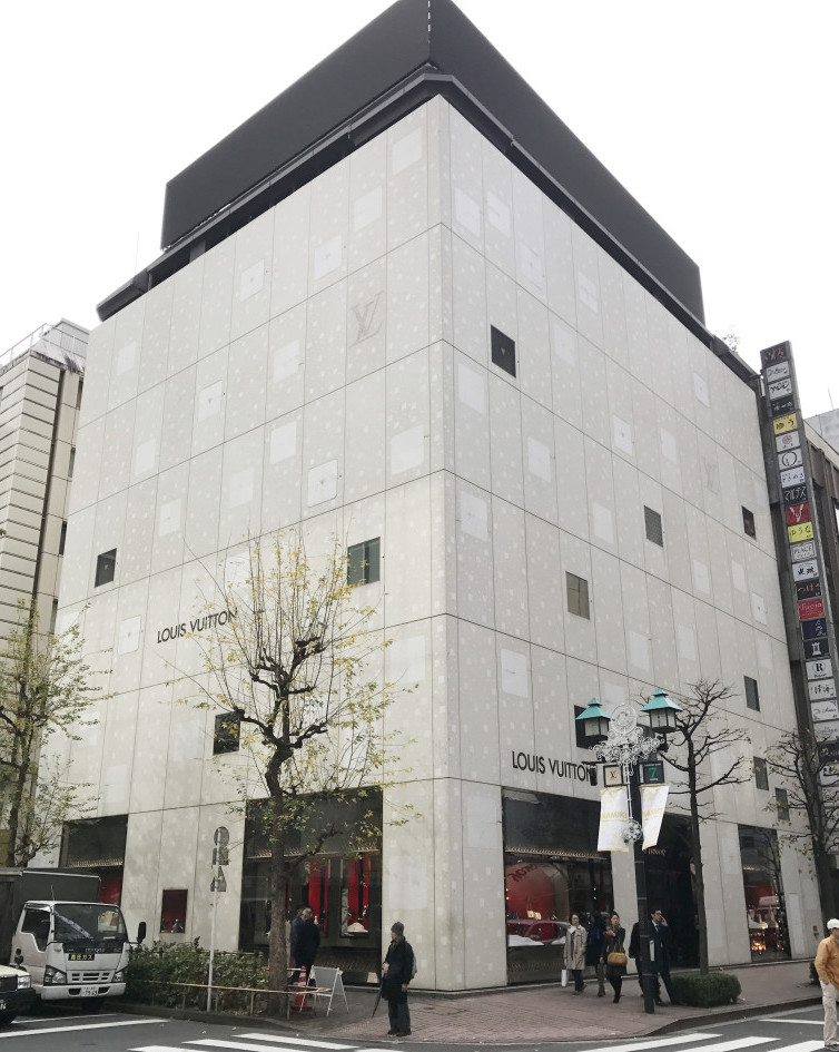 Louis Vuitton 銀座並木通り店