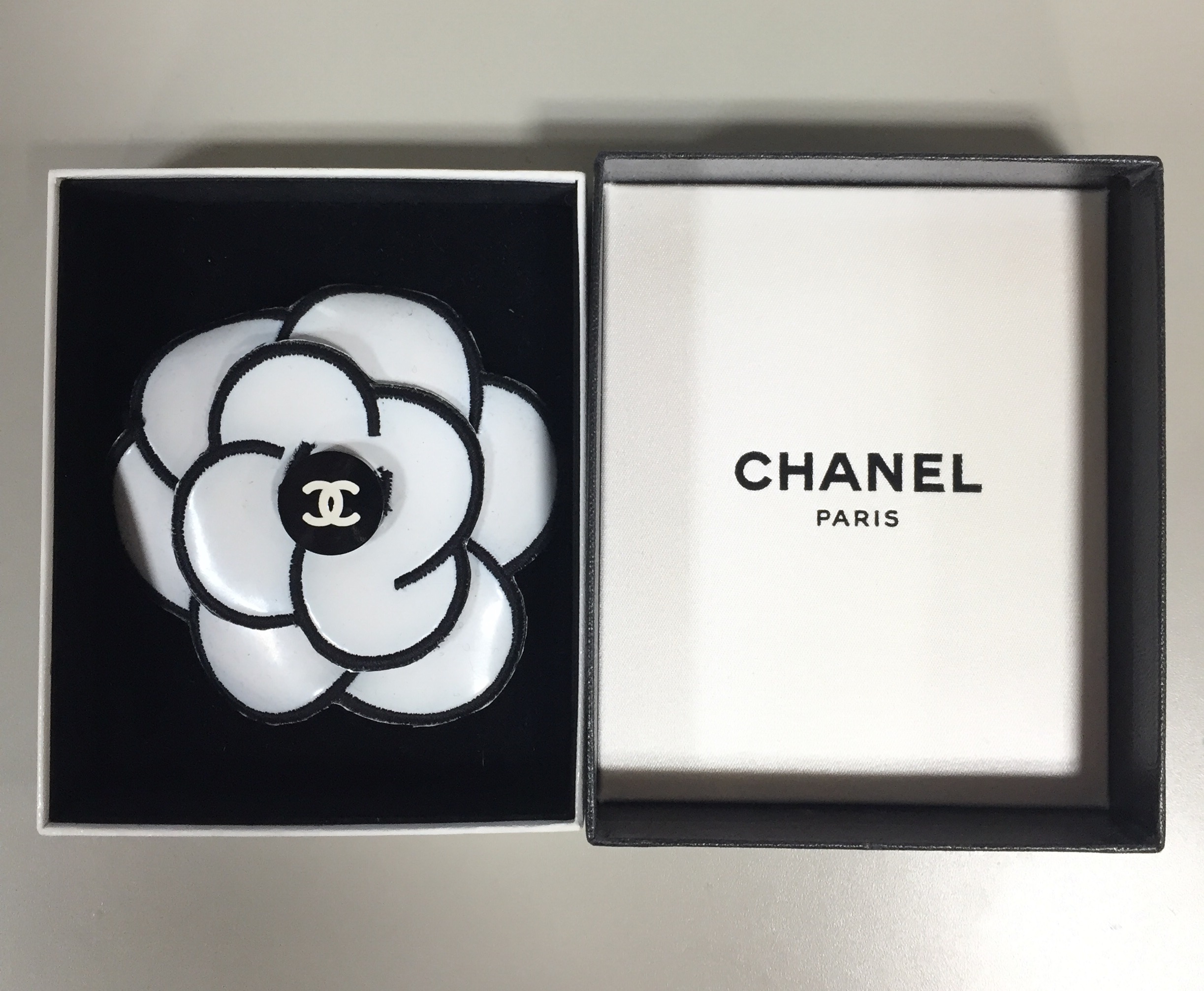 【お値下げ！】シャネル コサージュ カメリア CHANEL